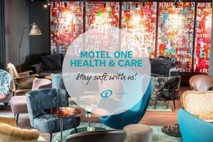 Motel One Berlin Mitte - image 1