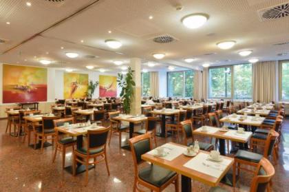 Hotel California AM Kurfurstendamm - image 11