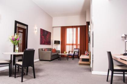 Adina Apartment Hotel Berlin Checkpoint Charlie - image 11