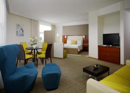 Courtyard by Marriott Berlin City Center - image 19