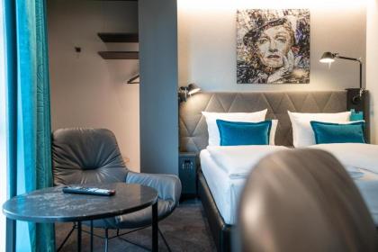 Motel One Berlin-Spittelmarkt - image 2