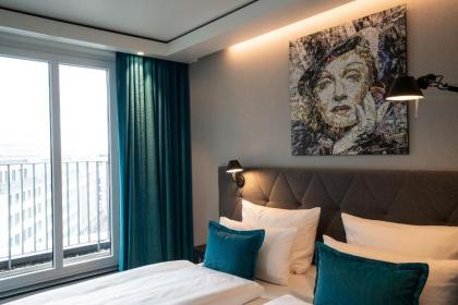 Motel One Berlin-Spittelmarkt - image 9