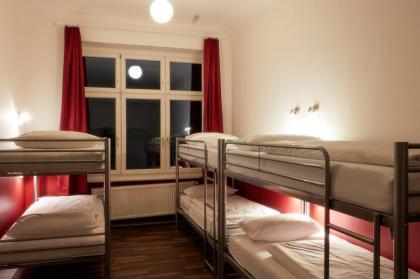 Ballhaus Berlin Hostel - image 9