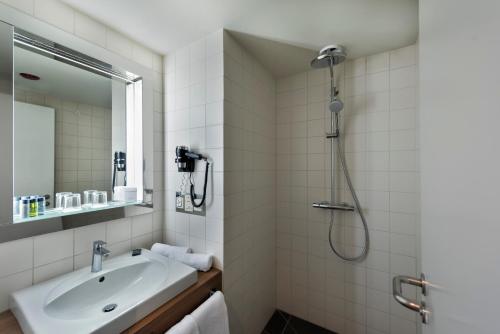 Holiday Inn Berlin City-West - image 6