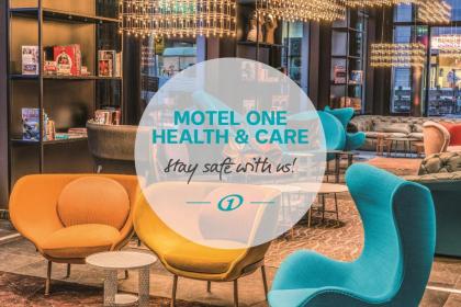 Motel One Berlin-Alexanderplatz - image 1