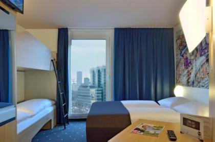 B&B Hotel Berlin Alexanderplatz - image 13