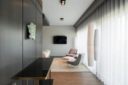 MONBIJOU PENTHOUSE by Suite.030 high class apartments - image 18