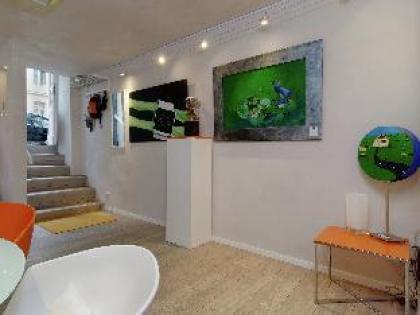 Contemporary Apartment in Kreuzberg Berlin with free Wi-Fi - image 12