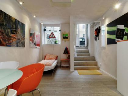 Contemporary Apartment in Kreuzberg Berlin with free Wi-Fi - image 17