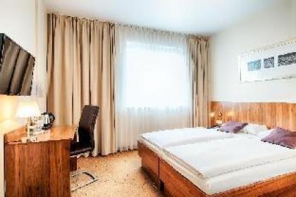 B&B Hotel Berlin City-Ost - image 12