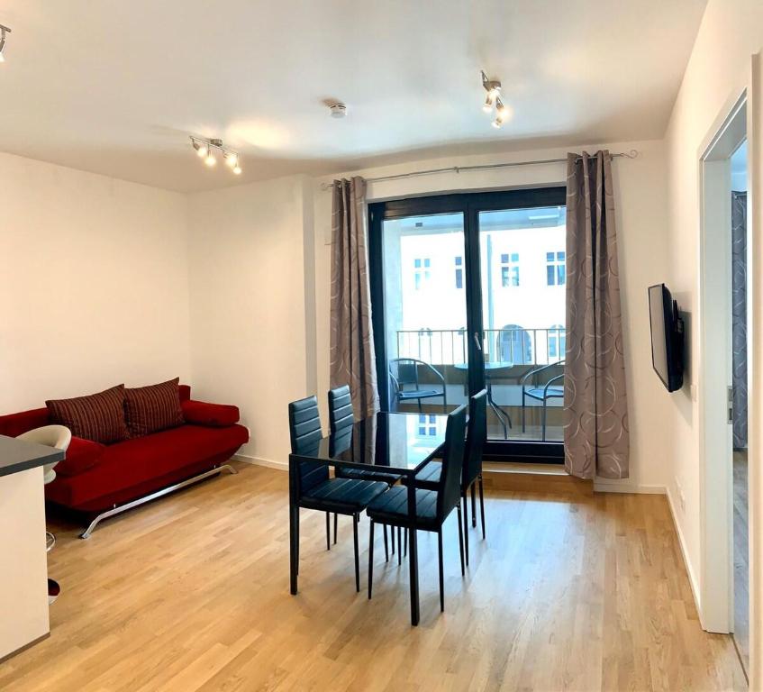 ENJOY  new flat in MITTE for couples and families - main image