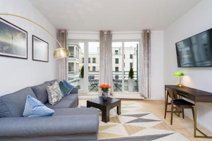 Stylish 1BR in downtown Berlin Mitte Spittelmarkt - image 6