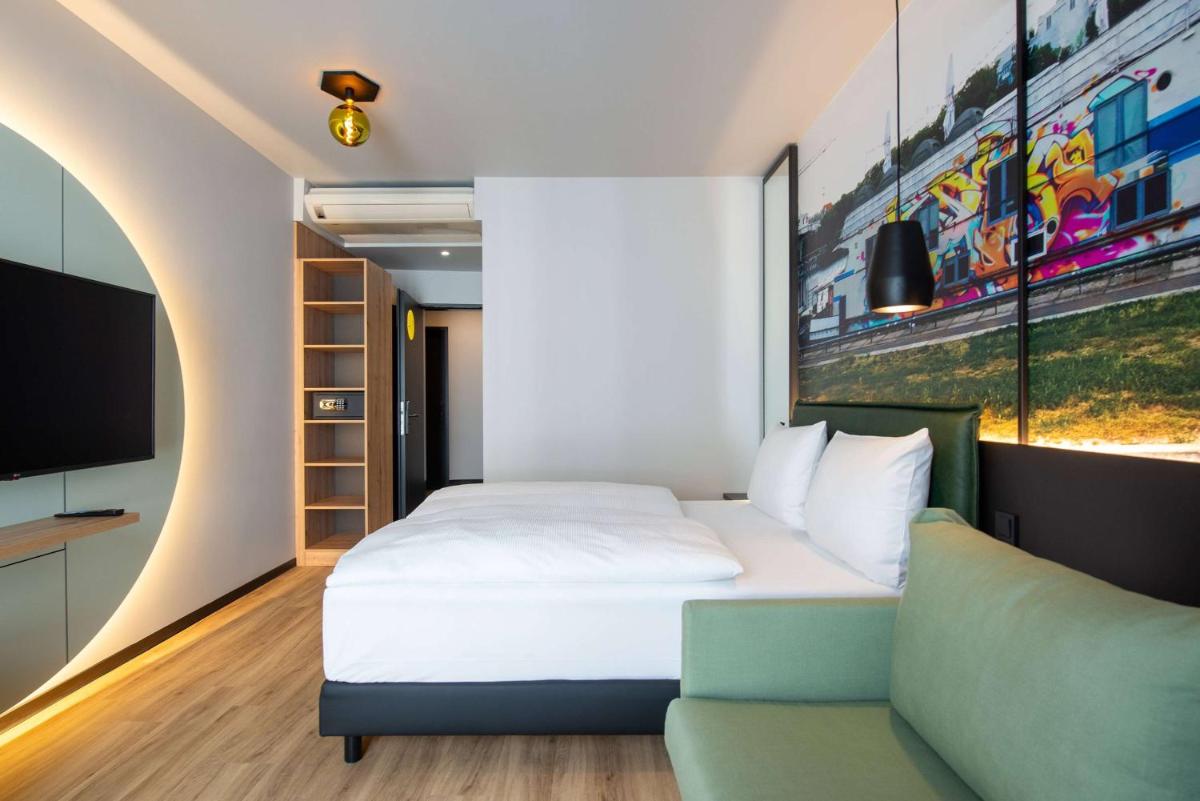 Vienna House Easy by Wyndham Berlin Potsdamer Platz - main image